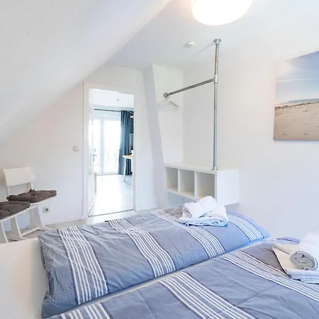 Nautic Strandhotel 3*